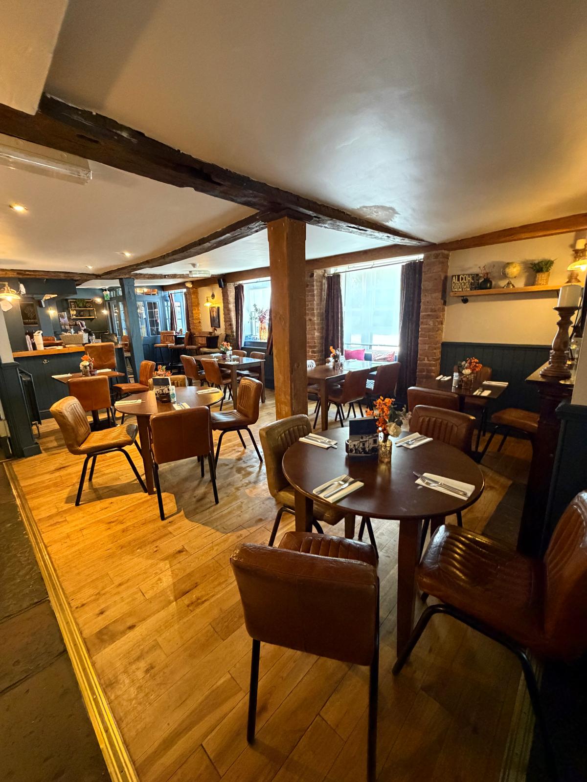 The Red Lion Inn Bridge inside restaurant dining area